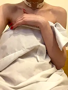 Snapshot of Alena_horny chatting on 5, 10, 2025 Alena horny online show from 5, 10, 2025