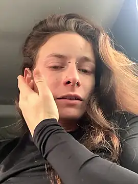 GoldenPussy1329 online show from 7, 1, 2026