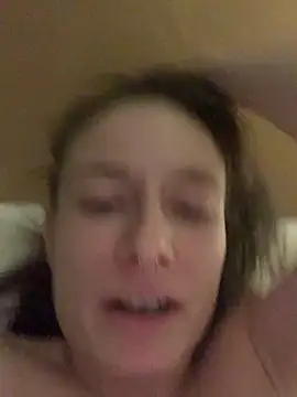 GoldenPussy1329 online show from 20, 2, 2026