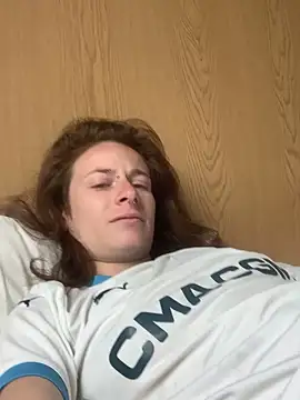 GoldenPussy1329 online show from 22, 4, 2026