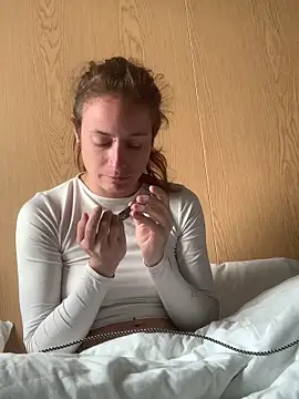 GoldenPussy1329 online show from 25, 4, 2026