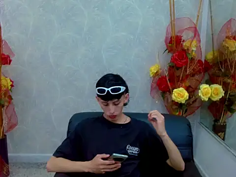 Snapshot of thaigo_twink38 chatting on 8, 10, 2025 thaigo twink38 online show from 8, 10, 2025