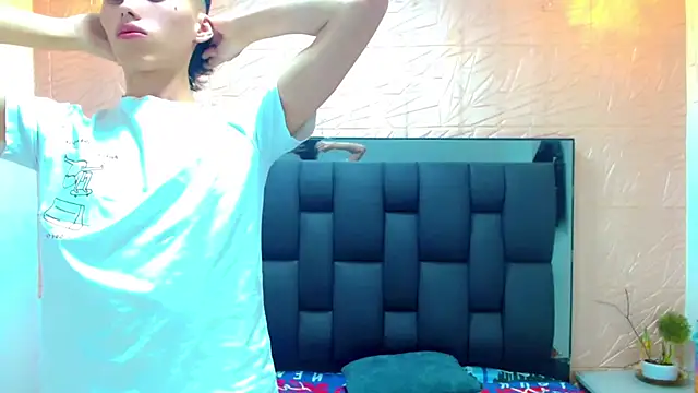 Snapshot of thaigo_twink38 chatting on 24, 10, 2025 thaigo twink38 online show from 24, 10, 2025