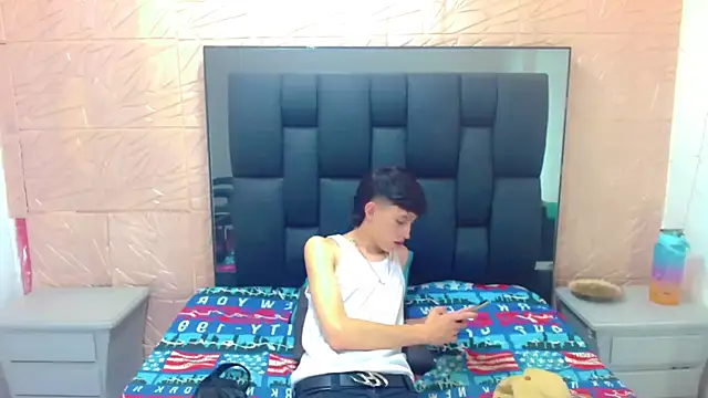 Snapshot of thaigo_twink38 chatting on 31, 10, 2025 thaigo twink38 online show from 31, 10, 2025