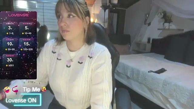 Snapshot of sophialyh_1 chatting on 28, 4, 2026 sophialyh 1 online show from 28, 4, 2026