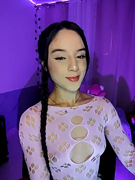 Snapshot of tamara_vald chatting on 12, 10, 2025 tamara vald online show from 12, 10, 2025