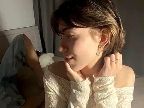 Sexy frie online show from 5, 10, 2025