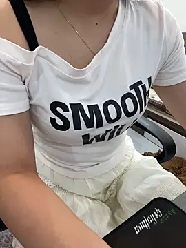 lee ly online show from 4, 4, 2026