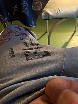 SugaryFinder1 online show from 12, 2, 2026