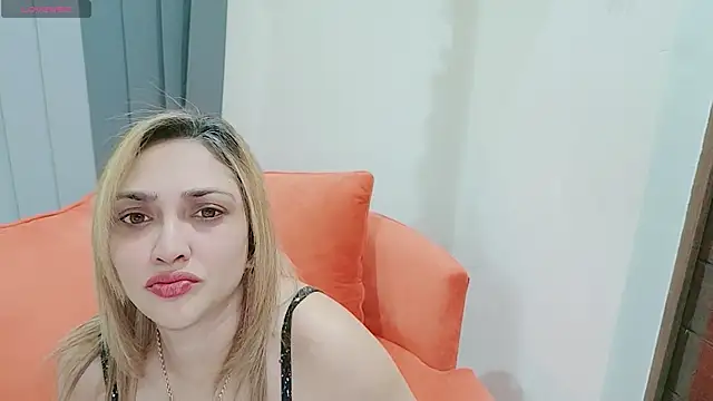 Snapshot of INDIANROMANCE chatting on 24, 6, 2026 INDIANROMANCE online show from 24, 6, 2026
