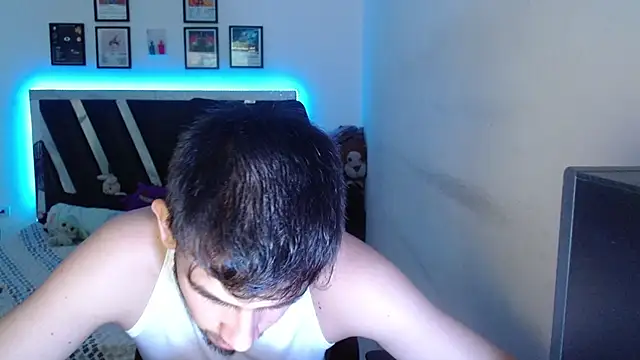 Sebasxxl12 online show from 3, 2, 2026