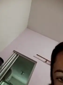 misteriosabb000 online show from 26, 4, 2026