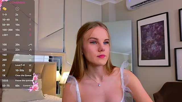 Lili Lohan online show from 15, 11, 2025