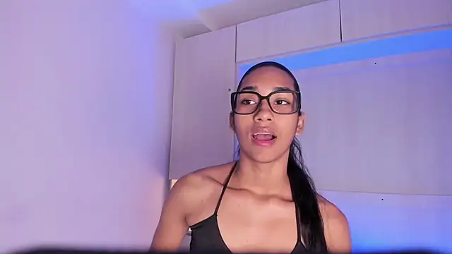 AnahiCollins online show from 13, 2, 2026