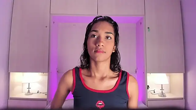 AnahiCollins online show from 22, 4, 2026