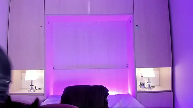 AnahiCollins online show from 25, 4, 2026