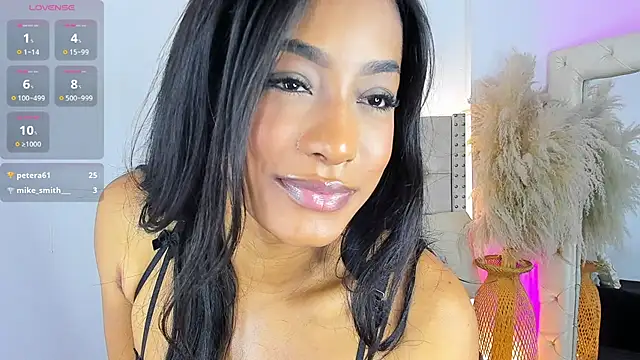 Snapshot of mia_juicy_ chatting on 28, 9, 2025 mia juicy online show from 28, 9, 2025