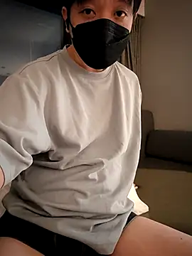 yuuukiiiip online show from 4, 6, 2026