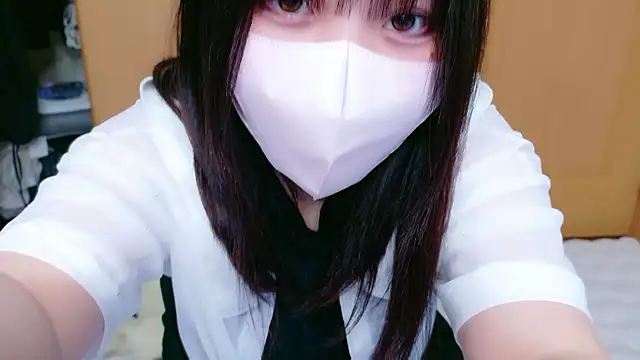 YUKINA 00 online show from 16, 5, 2026
