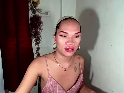 Snapshot of amandareddragon chatting on 25, 10, 2025 amandareddragon online show from 25, 10, 2025