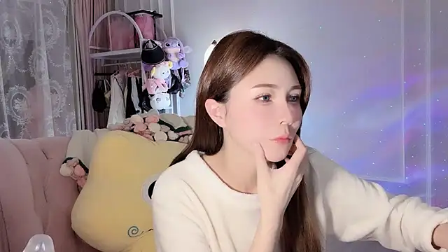 Snapshot of Titi-175 chatting on 12, 11, 2025 Titi-175 online show from 12, 11, 2025