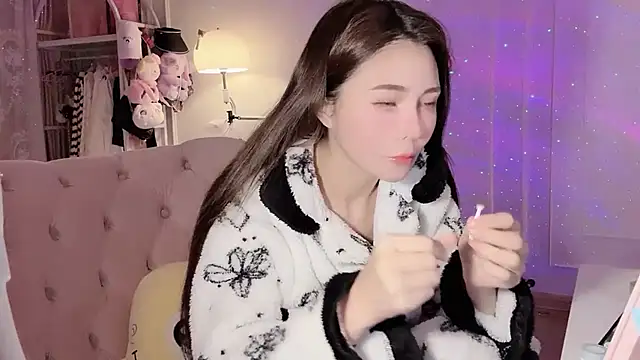 Snapshot of Titi-175 chatting on 10, 1, 2026 Titi-175 online show from 10, 1, 2026