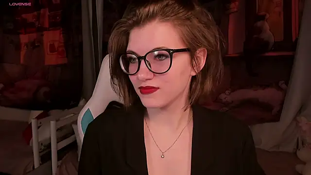 Snapshot of CathyAdams chatting on 4, 5, 2026 CathyAdams online show from 4, 5, 2026
