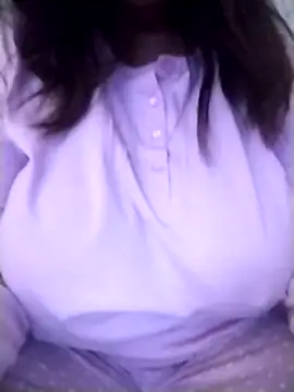 Snapshot of sexyguenda chatting on 14, 10, 2025 sexyguenda online show from 14, 10, 2025