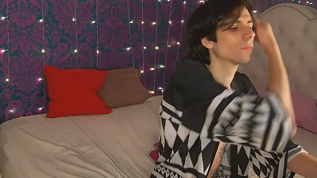 Ellis Rin online show from 27, 10, 2025