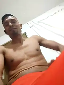 Snapshot of exotico2323 chatting on 21, 12, 2025 exotico2323 online show from 21, 12, 2025