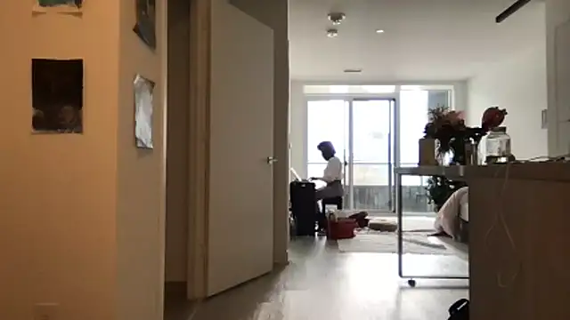 tia   fox online show from 22, 2, 2026