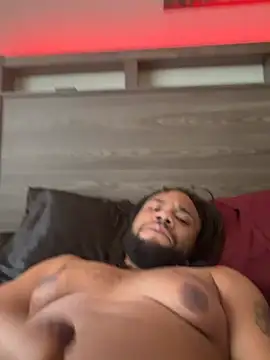 Snapshot of theylovequan69 chatting on 1, 4, 2026 theylovequan69 online show from 1, 4, 2026