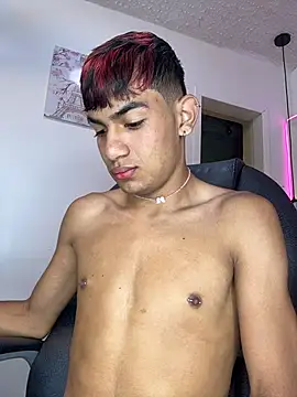 Snapshot of cherub_ chatting on 10, 1, 2026 cherub online show from 10, 1, 2026