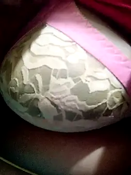 Snapshot of harinisree chatting on 19, 12, 2025 harinisree online show from 19, 12, 2025