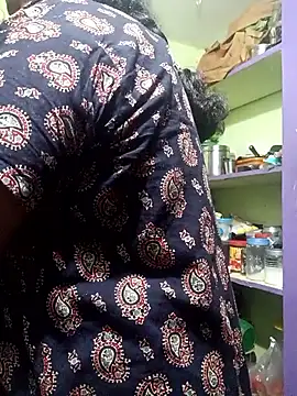 Snapshot of harinisree chatting on 22, 12, 2025 harinisree online show from 22, 12, 2025