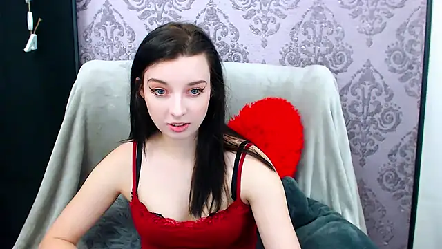 Snapshot of DominantLuna chatting on 5, 2, 2026 DominantLuna online show from 5, 2, 2026