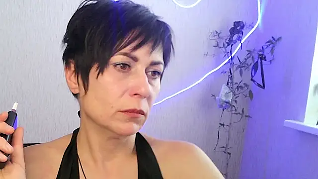 Snapshot of Ashley_Brookss chatting on 8, 11, 2025 Ashley Brookss online show from 8, 11, 2025