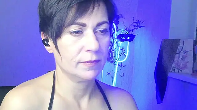 Snapshot of Ashley_Brookss chatting on 11, 11, 2025 Ashley Brookss online show from 11, 11, 2025