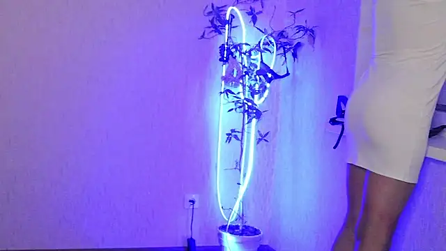 Snapshot of Ashley_Brookss chatting on 5, 12, 2025 Ashley Brookss online show from 5, 12, 2025