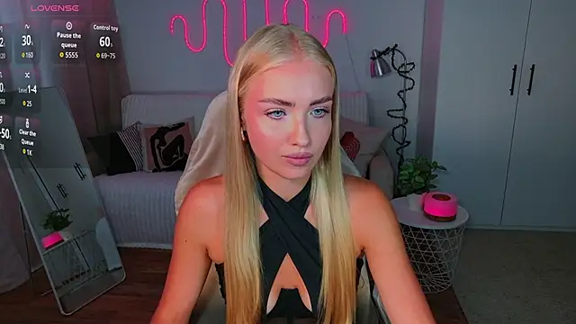Snapshot of TessaGrays chatting on 21, 6, 2026 TessaGrays online show from 21, 6, 2026