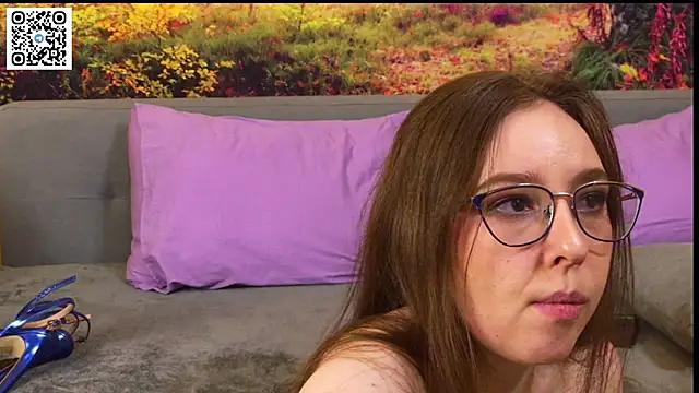 Snapshot of JennyVego chatting on 6, 10, 2025 JennyVego online show from 6, 10, 2025