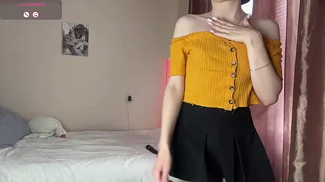 JanellHousen online show from 4, 6, 2026