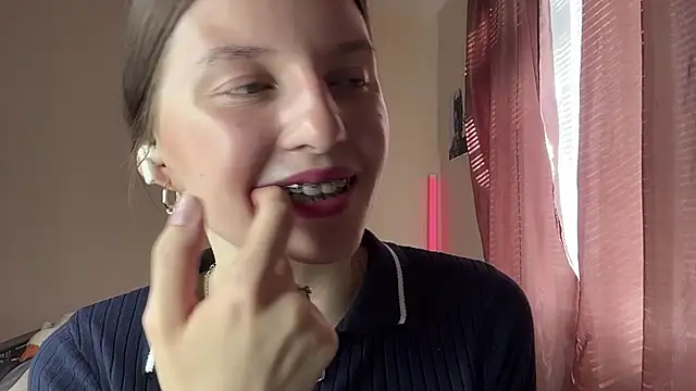 JanellHousen online show from 11, 6, 2026