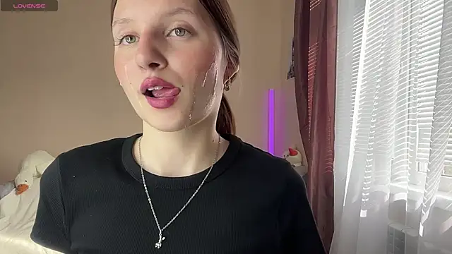 JanellHousen online show from 22, 7, 2026