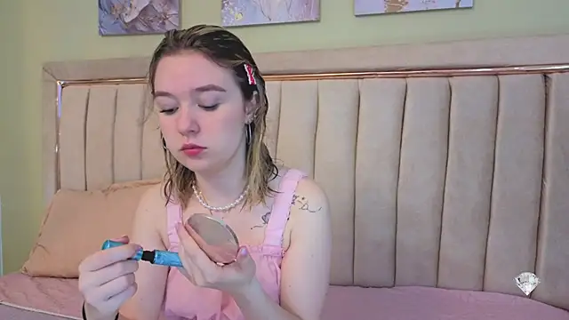 Lucia Copper online show from 29, 10, 2025