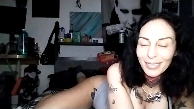 inkdhollow1 online show from 9, 10, 2025