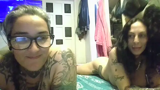 inkdhollow1 online show from 6, 6, 2026