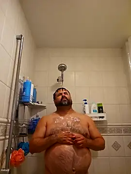 Snapshot of Roddog18 chatting on 4, 10, 2025 Roddog18 online show from 4, 10, 2025