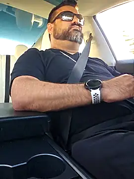 Snapshot of Roddog18 chatting on 4, 11, 2025 Roddog18 online show from 4, 11, 2025