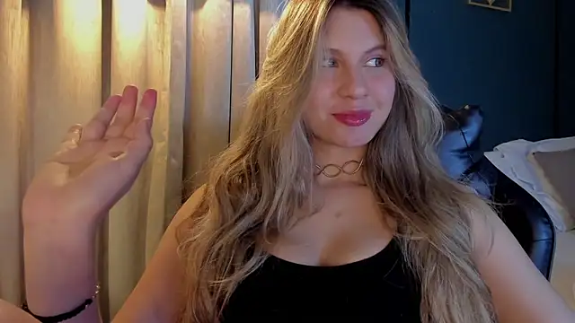 Snapshot of mia_curry chatting on 20, 5, 2026 mia curry online show from 20, 5, 2026
